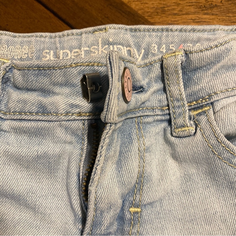 Gymboree girls sz. 6 (1) jean with bows and (1) short, skinny, adjustable waist - Picture 3 of 10